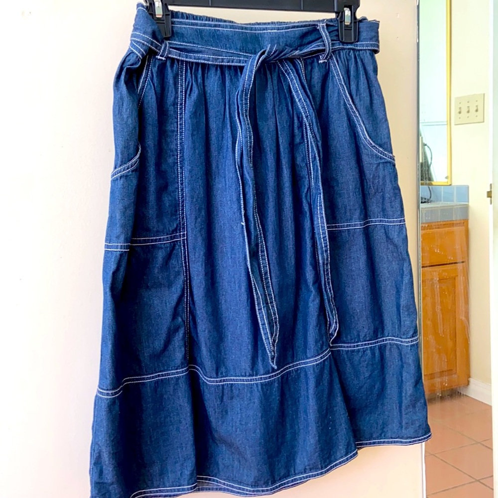 Universal Thread soft denim skirt (S)